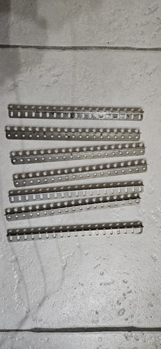 Meccano cornière trous - 19,