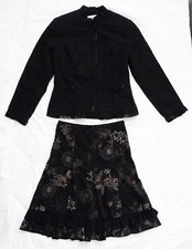 ENSEMBLE JUPE ET VESTE. NOIR A