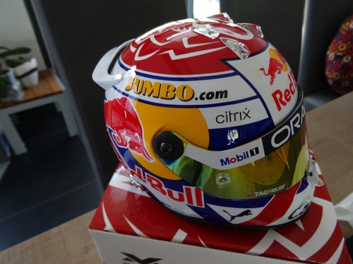 Schuberth scale max - 1:2,