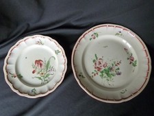 Grand plat rond et 1 assiette