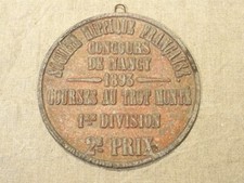 Ancienne plaque de concours