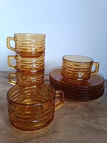Tasses 6 soucoupes - 6,