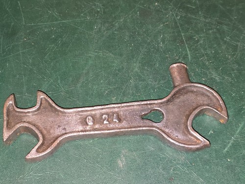 Ancienne clé plate amouroux - plate,