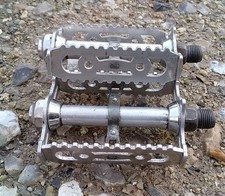 PÉDALES LYOTARD 460D ANCIEN