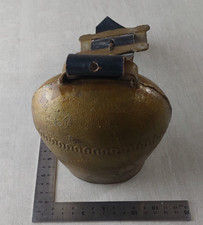 Ancienne grosse cloche - , de