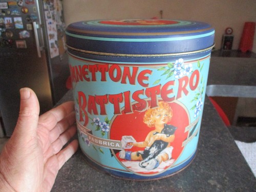 Ancienne grosse boite - ancienne, vide