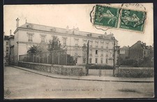 CPA Saint-Germain, Mairie vue de la rue avec clôture en fer forgé 1907 