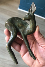 Beau Bronze Patiné Art déco Biche Faon signé SCHOTT 13cm