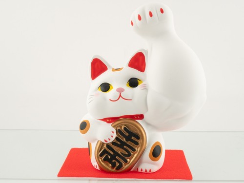 Ornement objet manekineko