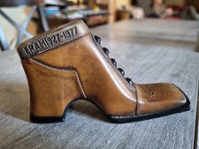 chaussure en résine et