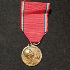 S9/10/25 (REF28549) Médaille militaire bataille de VERDUN  14/16 french medal