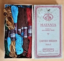 Boite ancienne coton  A la croix Cartier Bresson + 14 écheveaux