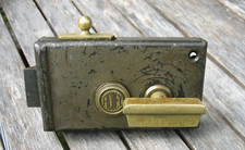 Ancienne serrure de sécurité