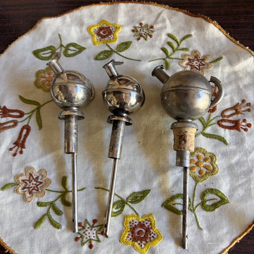 Anciens bouchons doseurs à - 3,