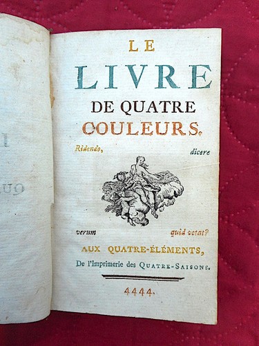 Livre quatre couleurs - quatre,
