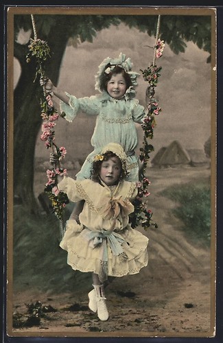 Carte postale deux petites