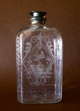 Flacon verre gravé d'oiseaux