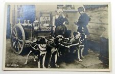 CPA BELGIQUE LAITIERE FLAMANDE ATTELAGE DE 4 CHIEN CANNE A LAIT DOUANE 1920 30