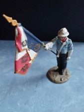 n°25) -  POMPIER  - PLOMB -