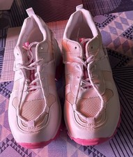 NEUVES BASKETS FEMME BLANCHES ET ROSES T39 