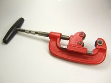 Coupe-tube cuivre 10-42 mm