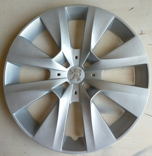 Lot enjoliveurs peugeot - lot,