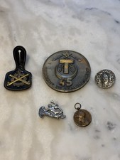 Lot de Médailles/ Insignes