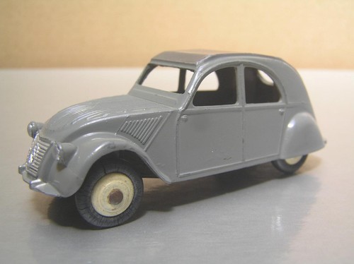 Dinky toys 24t citroen 2cv - dinky,