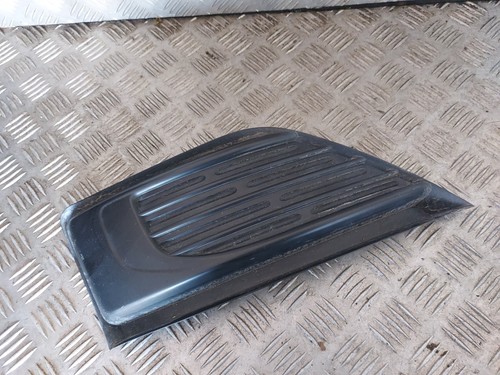 Enjoliveur grille pare - enjoliveur,