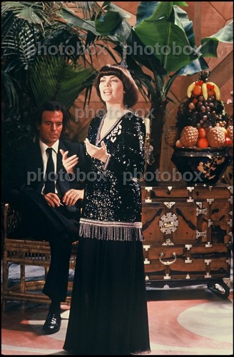 Mireille mathieu exclusive - mireille,