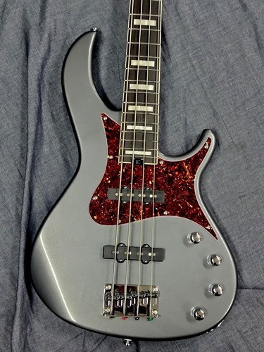 Aria pro guitare basse - [aria,
