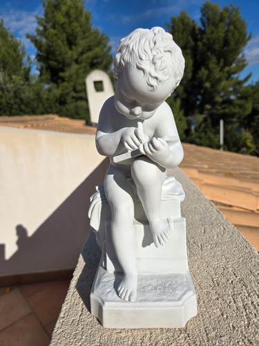 Statuette figurine biscuit - en,