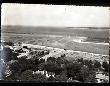 CAP FERRET (33) VILLAS & PARCS à HUITRES en vue aérienne en 1965