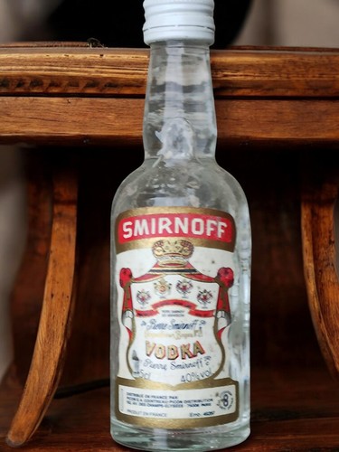 Mini bouteille vodka - mini-bouteille,