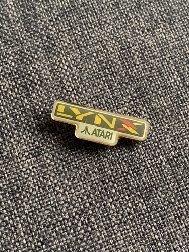 Pin console atari lynx - pin’s,