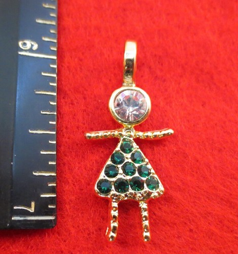Charm enfant pave pierre - en,