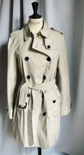 BURBERRY PRORSUM Veste Imperméable trench coat court Couleur craie très clair bo