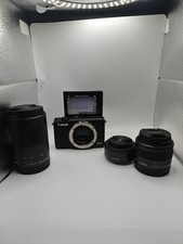 MINT Canon EOS M100 Kit 3 Objectif EF-M 15-45mm, 55-200mm, 22mm f/2 -