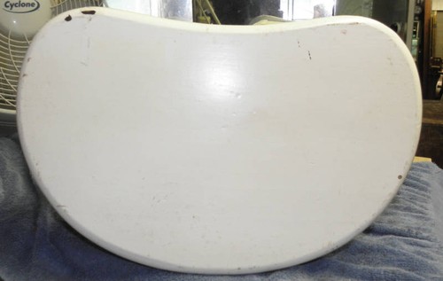Short white curved - short,