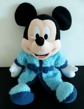 D. DOUDOU PELUCHE DISNEY SIMBA