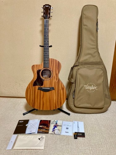 Guitare acoustique gaucher