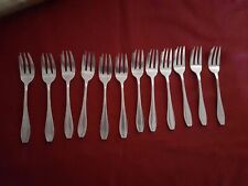 12 fourchettes à  gateaux en métal argenté Argental  Filet Art Déco