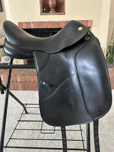 Prestige dressage saddle - , 17