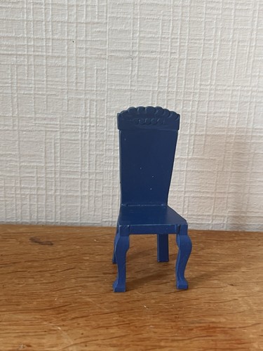 Chaise bois pour vitrine - en,