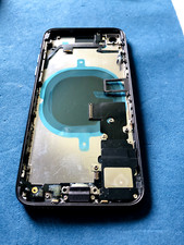  7 ET 8  POUR PIECES  ET 2 CHASSIS COMPLETS IPHONE 8 noir et blanc NEUF  I