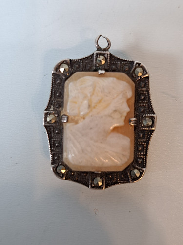Beau vieux pendentif - beau, argent