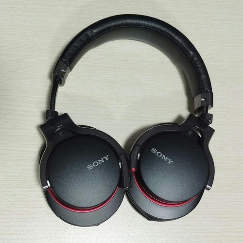 Sony mdr wired headphones - mdr-1r,