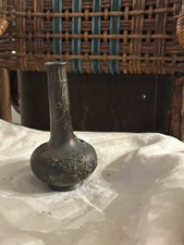 ancienne petit vase soliflore en régule décor de papillon et fleurs