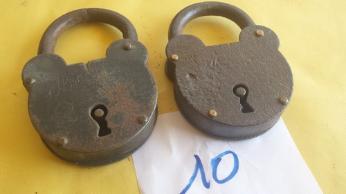 Anciens cadenas à - 10/,