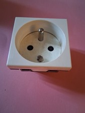 Prise 2 Poles +Terre 220 Volts 16A legrand mosaic 45 réf 74111 d’occasion 